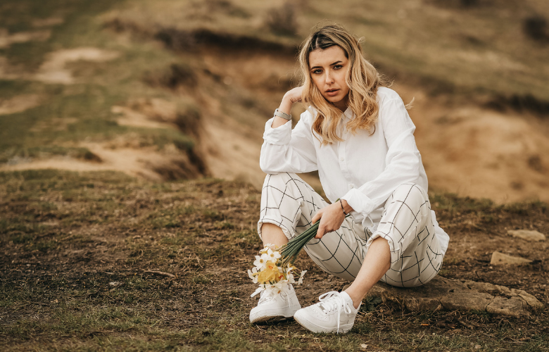 Tênis branco: como escolher o modelo ideal e dicas de looks incríveis!