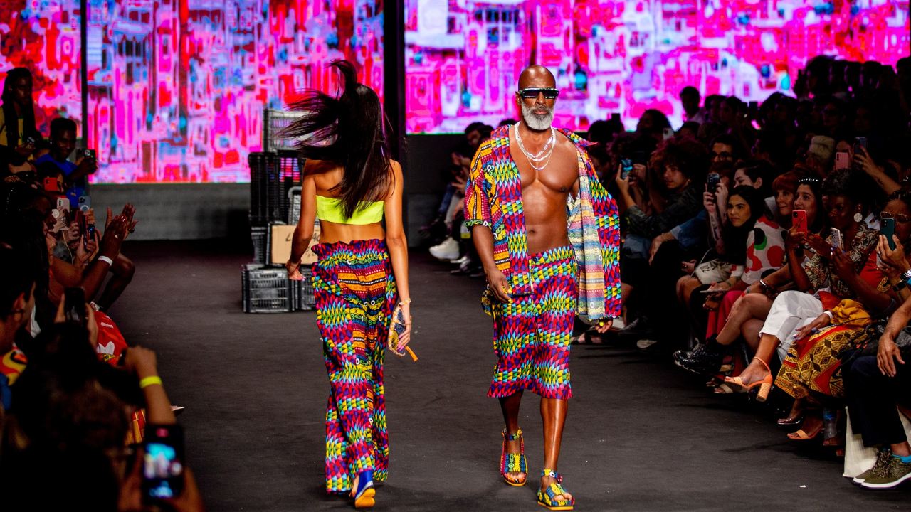 Show de moda com temática tropical: um guia completo para o evento!