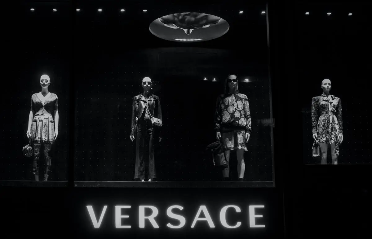 Versace Gianni Versace: Guia completo para conhecer a marca de luxo!
