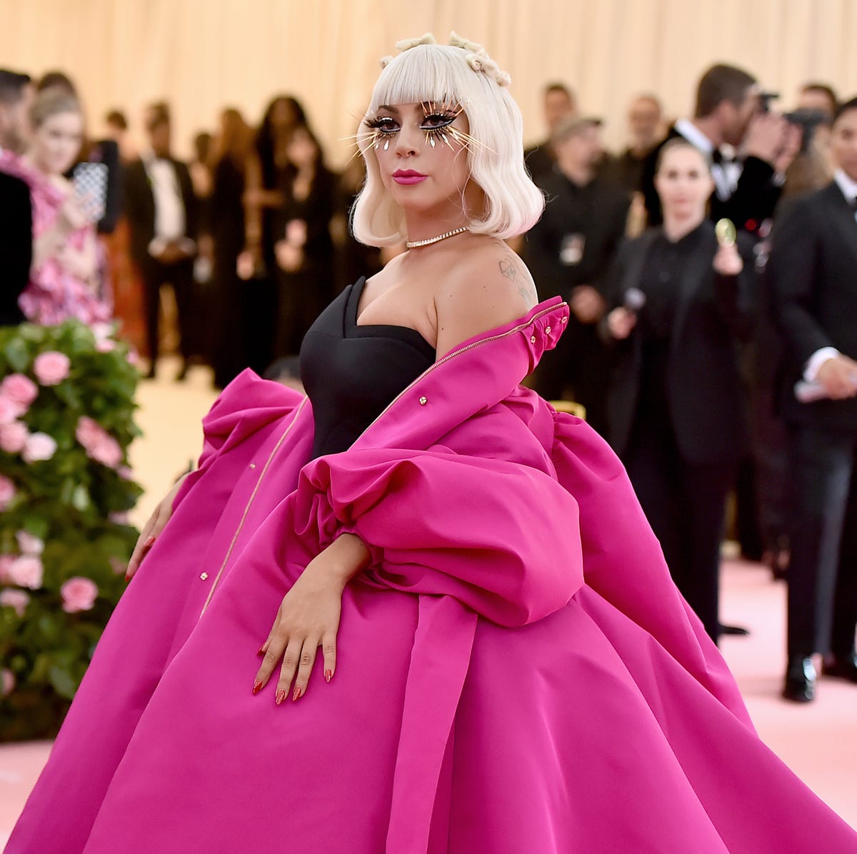 Lady Gaga no Met Gala: Relembre os looks mais incríveis e polêmicos dela!