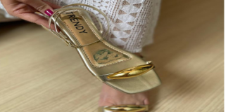 Rasteirinha feminina fechada: As tendências da moda para 2024.