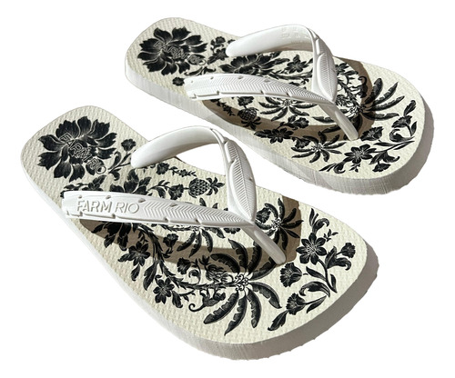 Chinelo Slide Farm: Encontre o modelo perfeito para você!