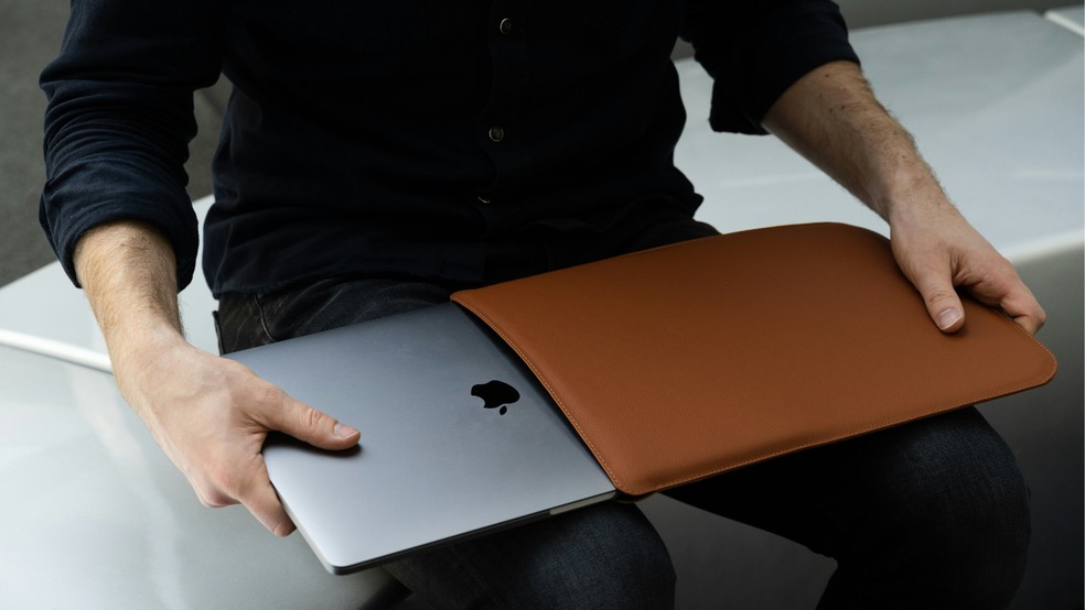 Onde comprar capa notebook boa e barata? Confira as melhores lojas online hoje.