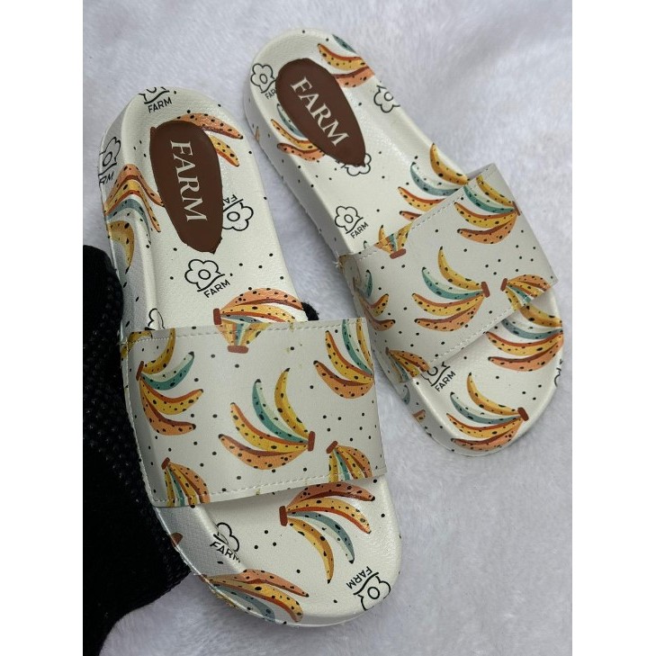 Chinelo Slide Farm: Encontre o modelo perfeito para você!