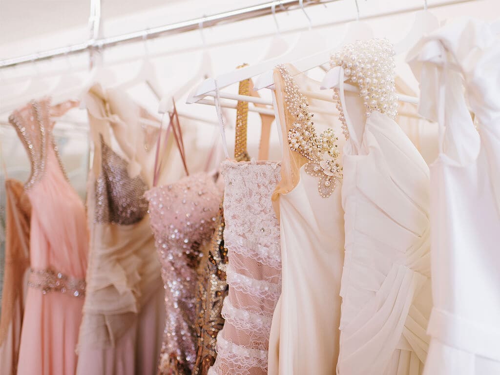 Onde encontrar roupas de festa para jovens no desfile? Descubra lojas com peças lindas!