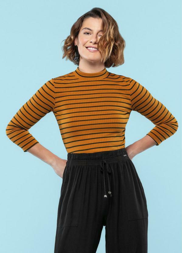 Quer blusas de malha estilo rua? Veja dicas para escolher a ideal!