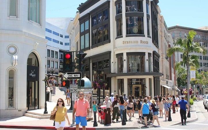 Onde comprar Roupas modernas de rua com estilo e bom preço? Veja aqui!