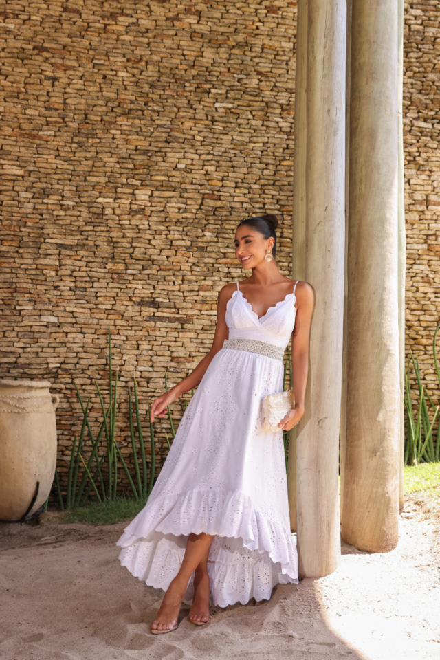 Vestido laise branco: encontre o modelo perfeito para você!