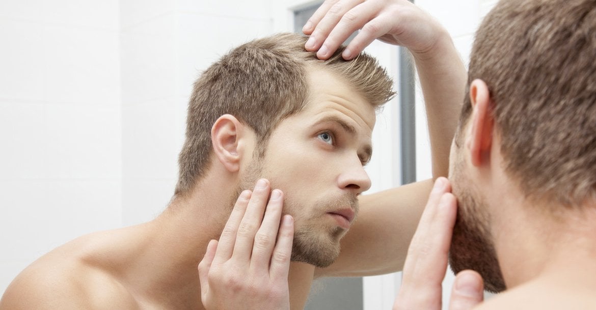 Queda de cabelo masculino: como evitar? (Experts dão o papo reto aqui!)