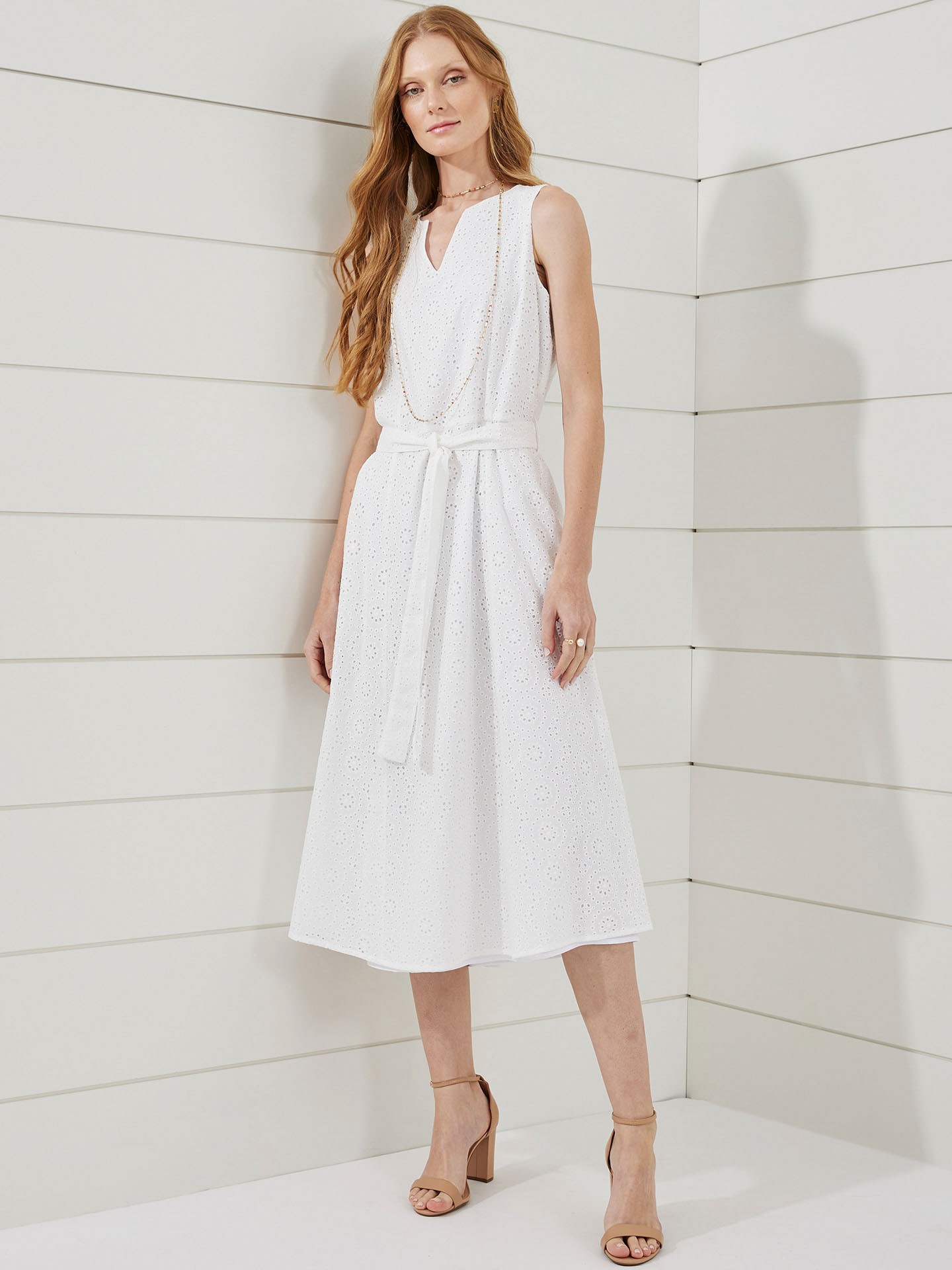 Vestido laise branco para qual ocasião? Encontre o look perfeito aqui!