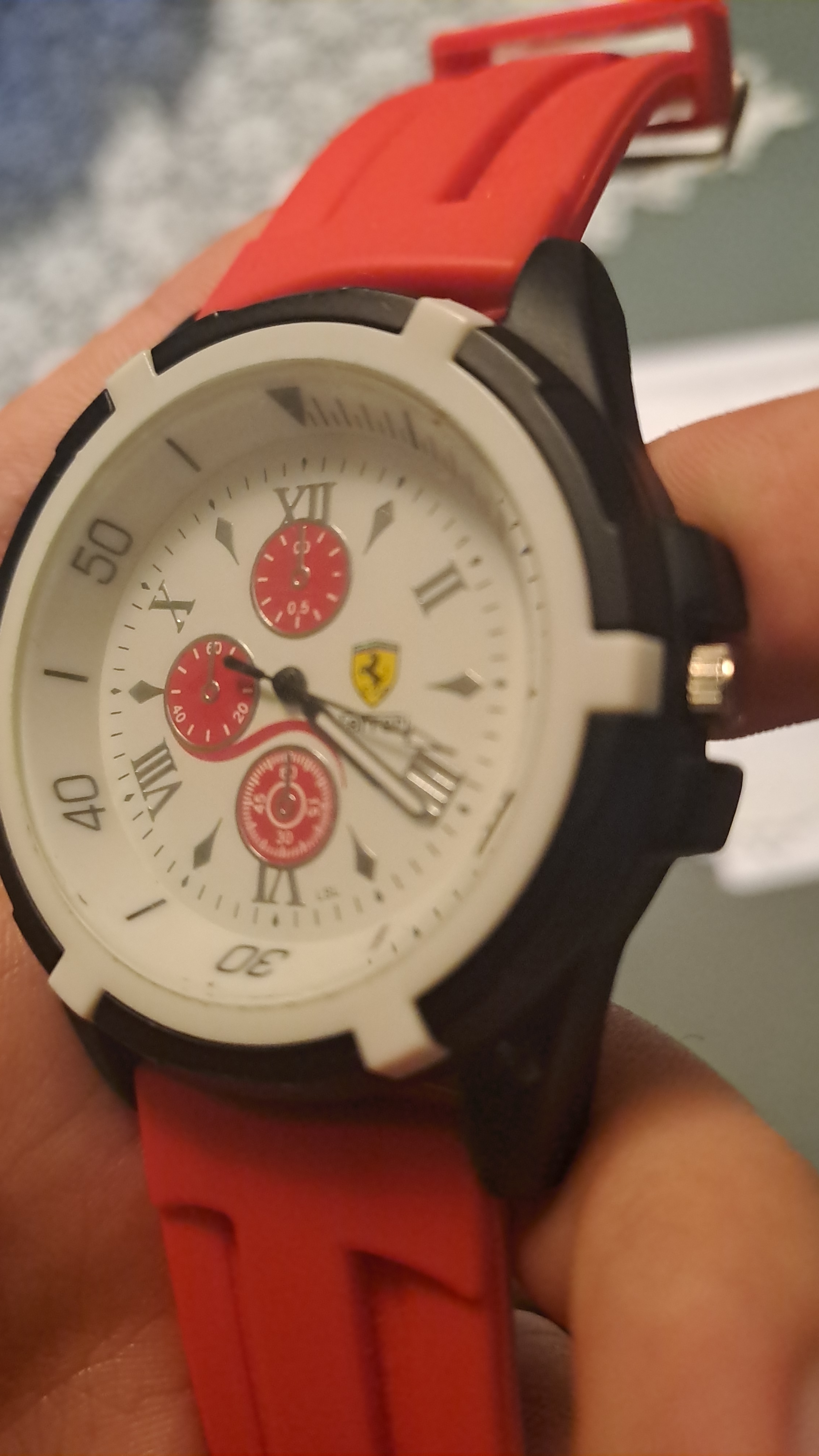 Relogio Ferrari original vale a pena? Descubra os prós e contras aqui.