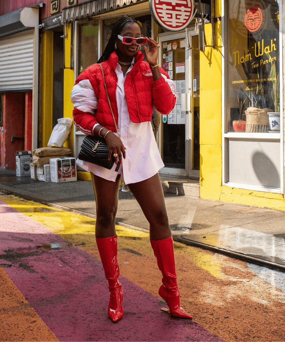 Inspiração de look de rua com jaquetas de capô para todos os gostos: confira as combinações mais maneiras para você copiar.