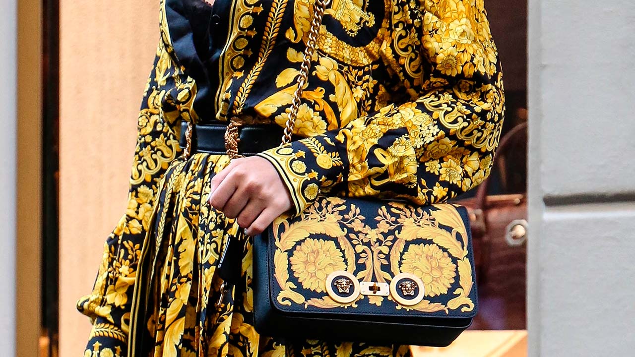 Versace medusa significado: descubra o segredo do símbolo icônico da moda!