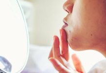 Erros comuns em cuidados com a pele do rosto?(evite problemas frequentes)